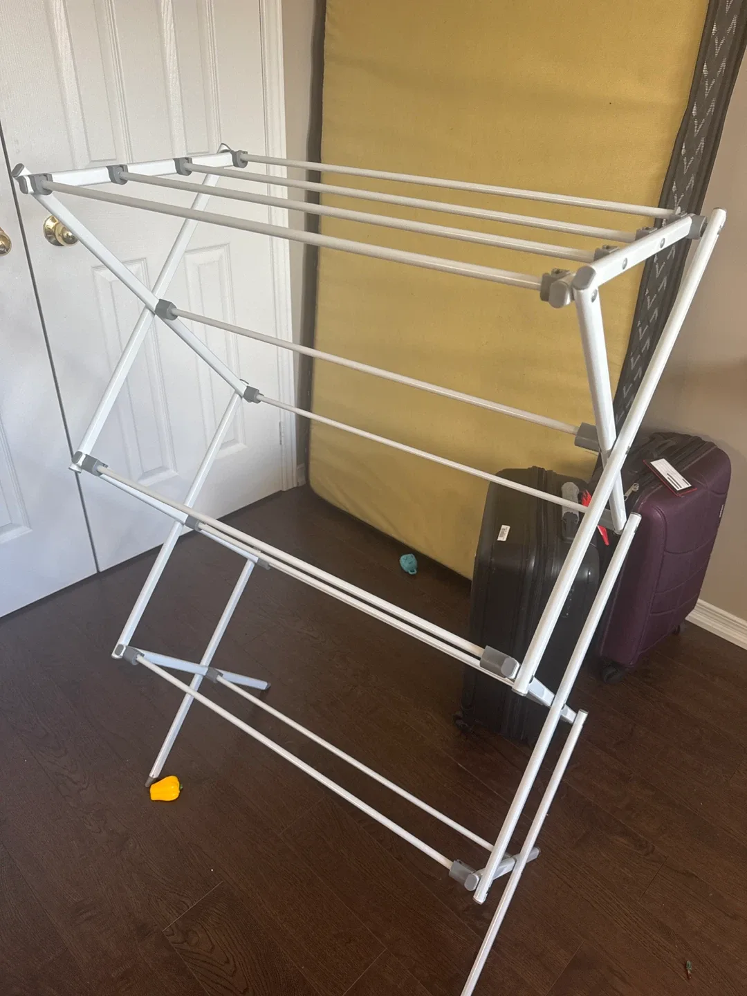 White Foldable Clothes Drying Rack