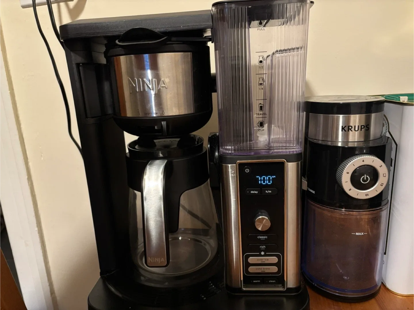 Ninja Hot & Iced XL Coffee Maker CM371 + Krups Grinder image indicator(2)