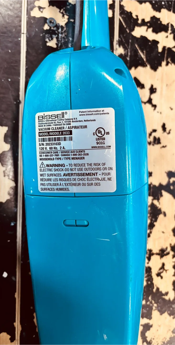 Bissell FeatherWeight Stick Lightweight Bagless Vacuum image indicator(4)