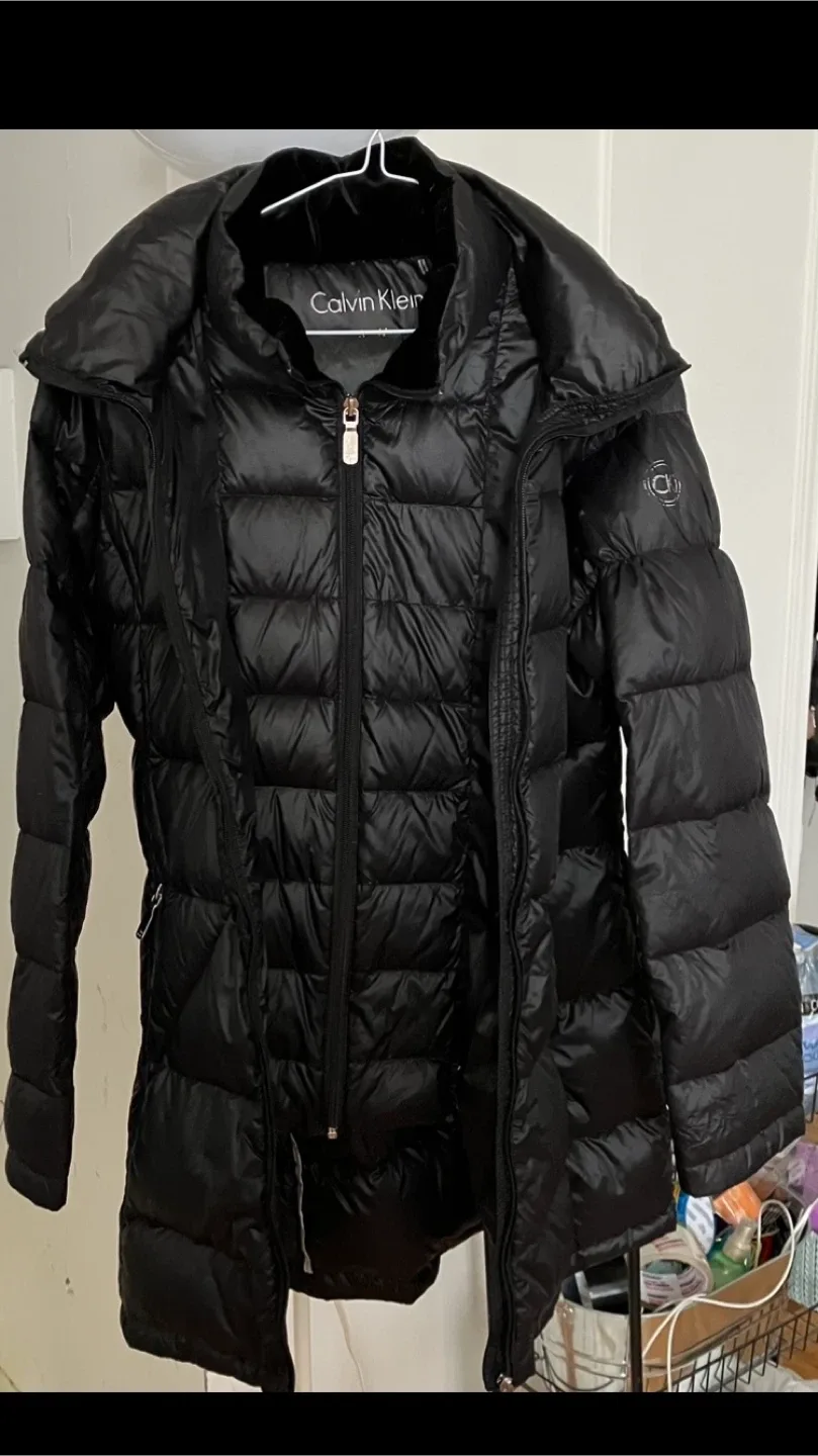 Women’s Calvin Klein Black Down🪶Coat, M-Needs Couple🪡🧵Repairs🖤🧥 image indicator(3)