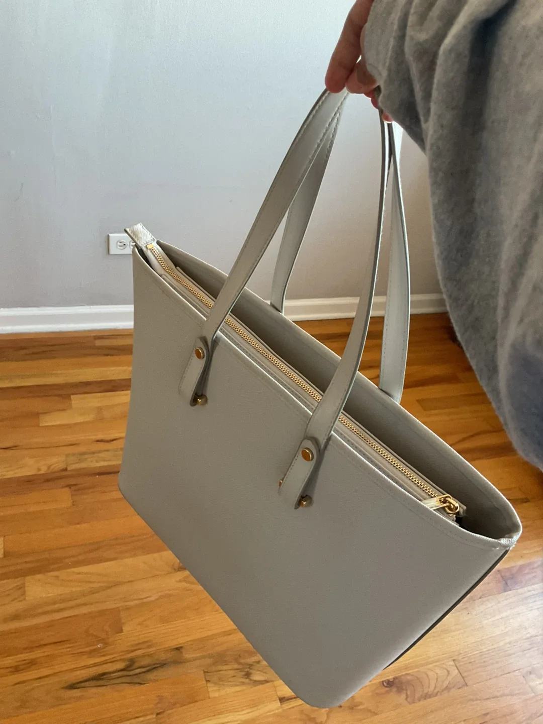 H&M Tote Bag - Light Beige image indicator(2)