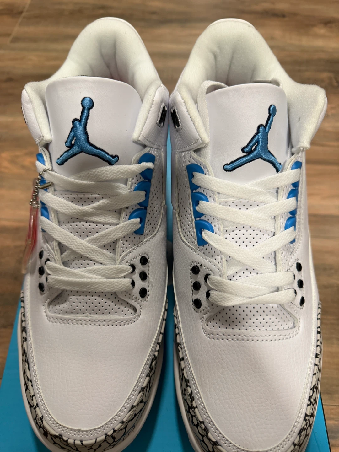 Nike Air Jordan 3 Retro UNC