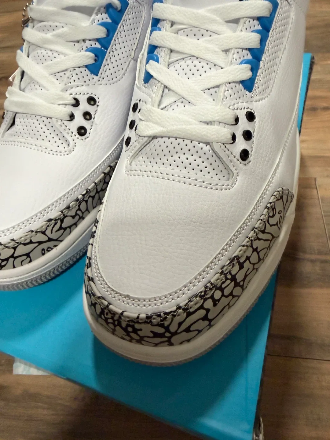 Nike Air Jordan 3 Retro UNC image indicator(6)