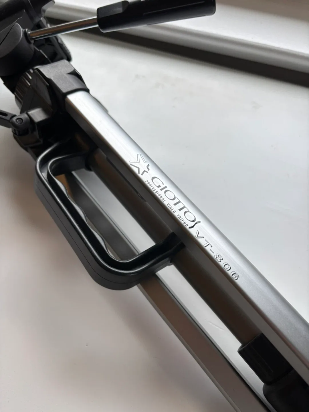 Giotto's VT-806 Professional Video Tripod