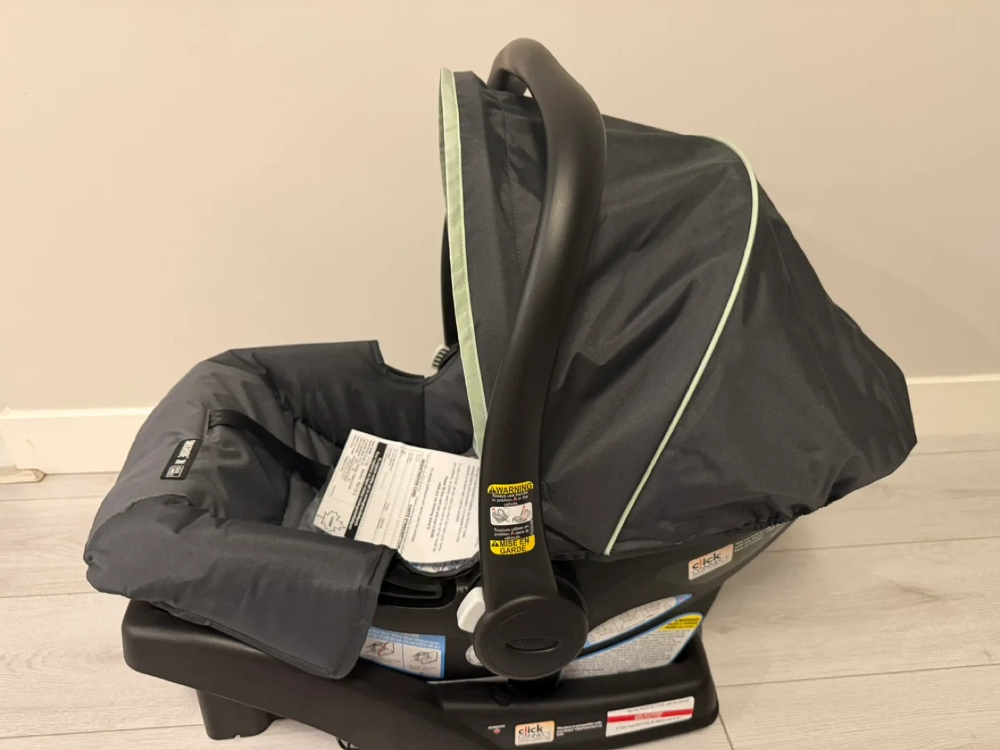 Graco SnugRide SnugLock 30 Infant Car Seat image indicator(2)