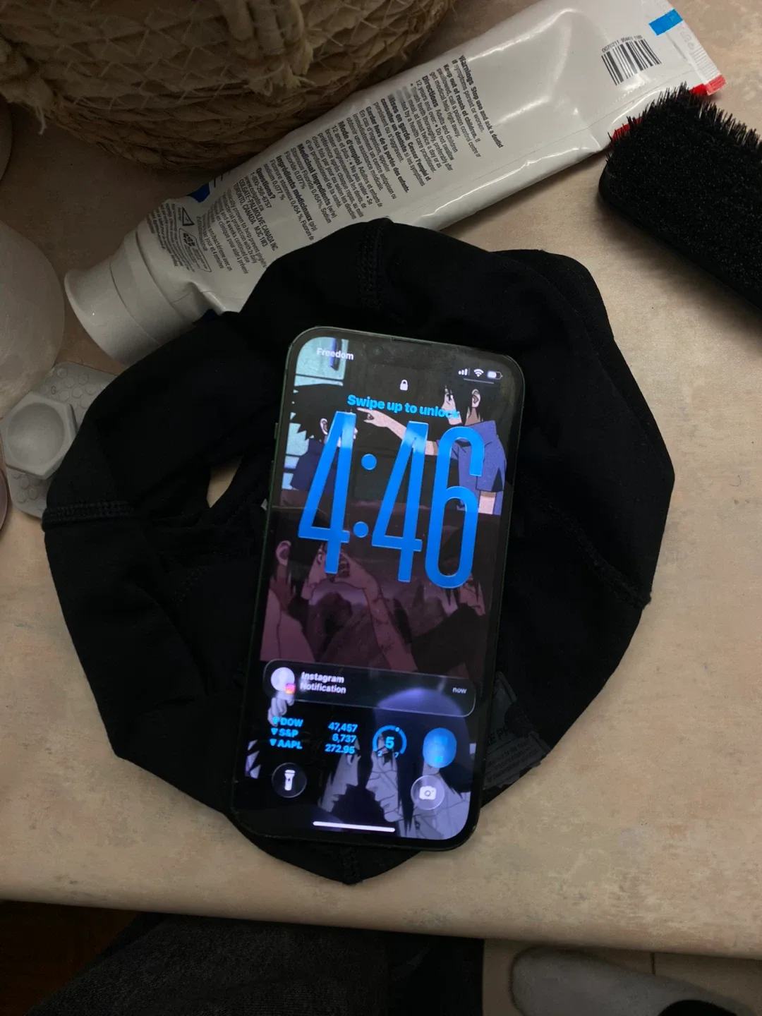 iPhone 13 - Green - Cracked Screen image indicator(3)