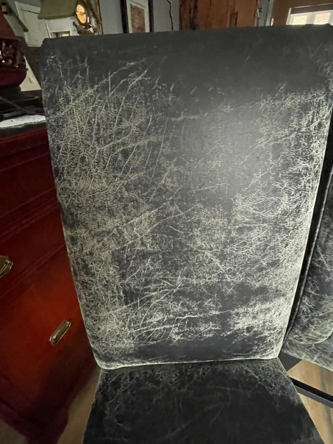 Glass dining table & 6 chairs image indicator(2)