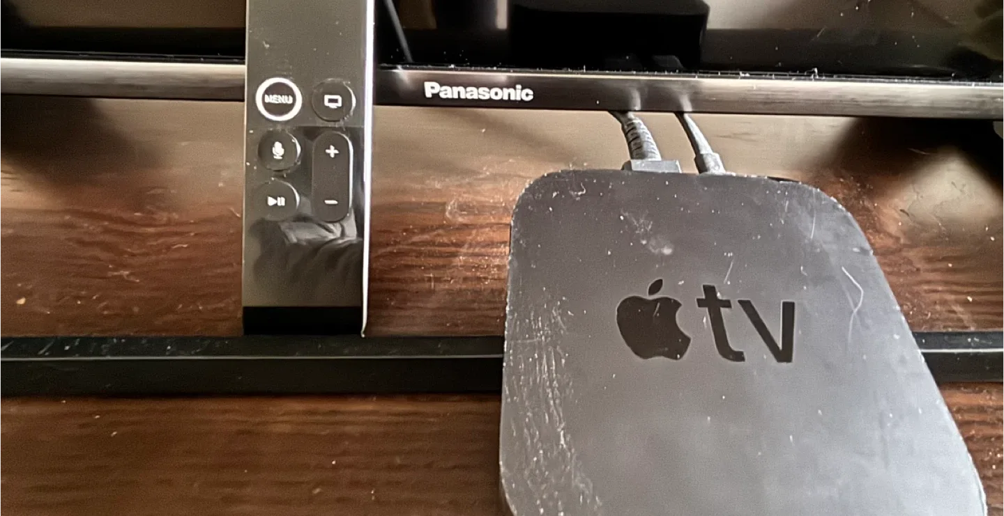 50” Panasonic TV with Apple TV image indicator(2)