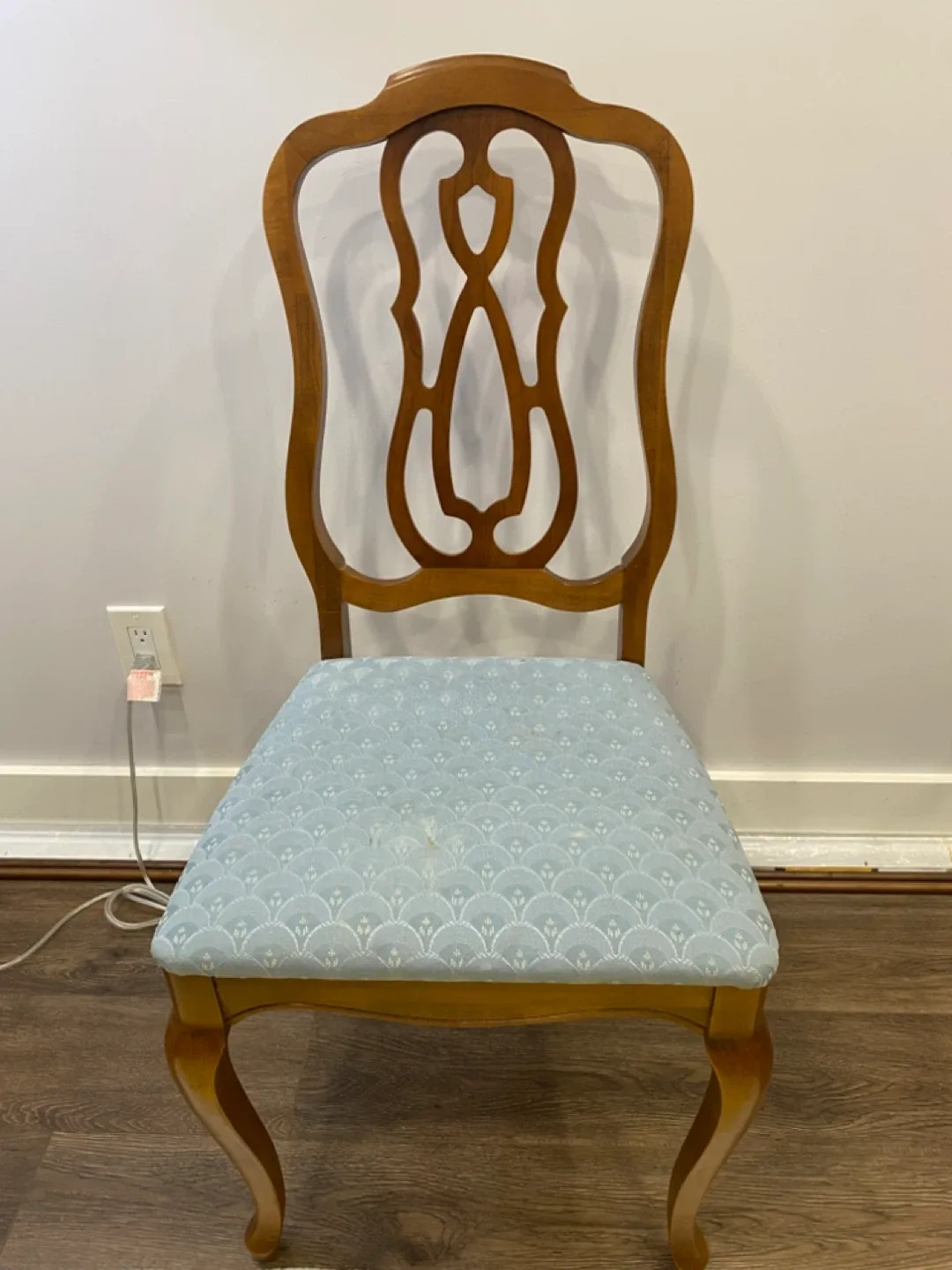 Set 4 Wooden Dining Chairs with Light Blue Seats image indicator(3)