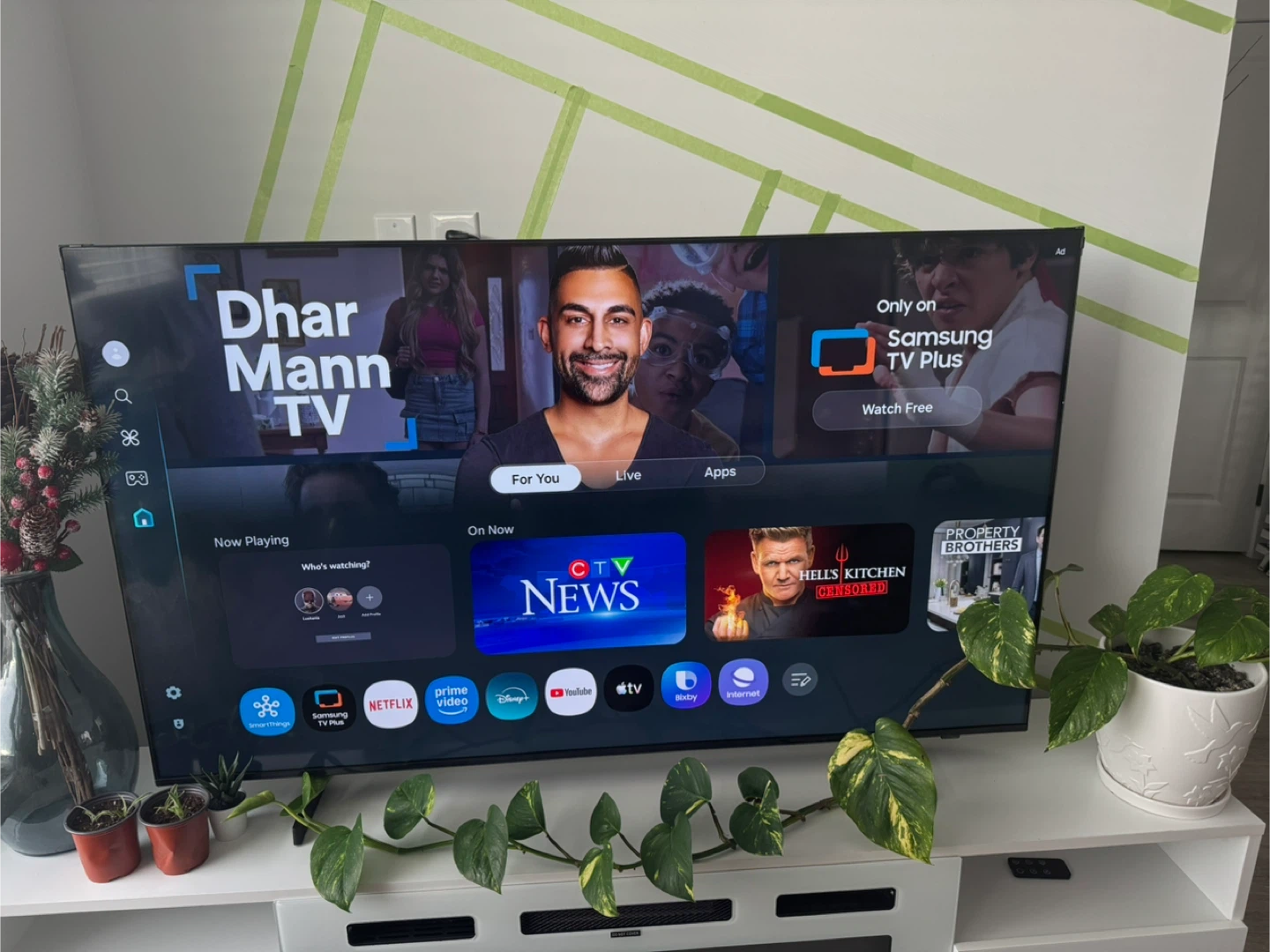 Samsung 58" 4K UHD Smart TV - UN58TU7000FXZC