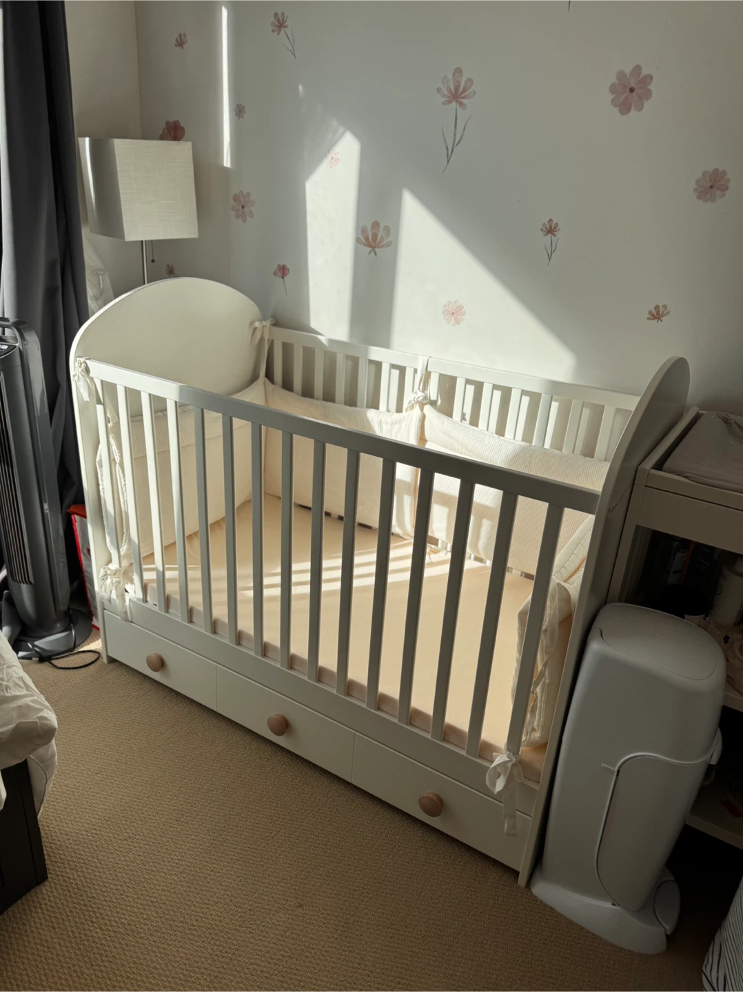 IKEA Crib/ toddler bed with drawer - photo 5