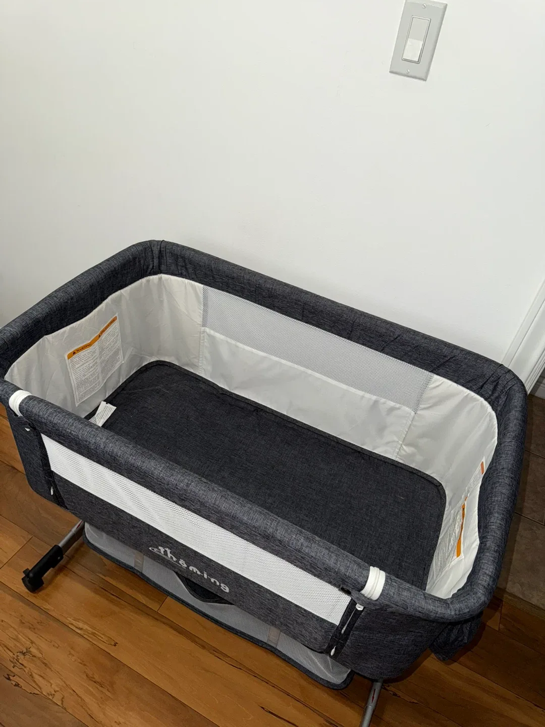 Baby Bassinet Bedside Sleeper image indicator(4)