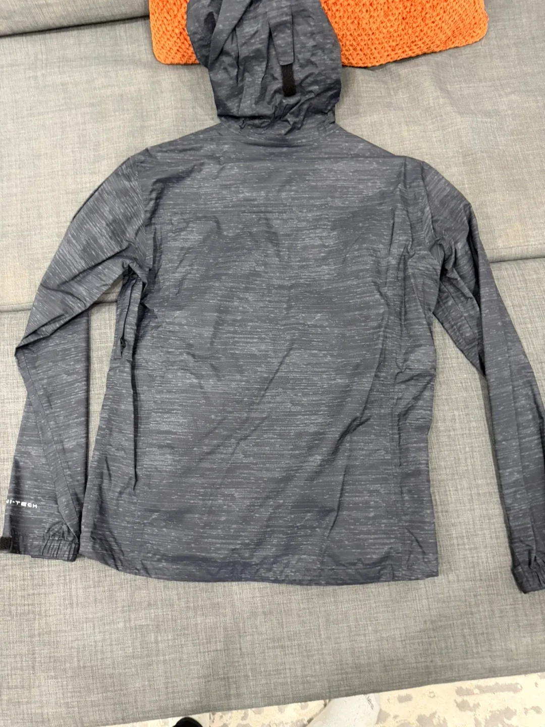 Columbia Rain Jacket - Size M image indicator(3)