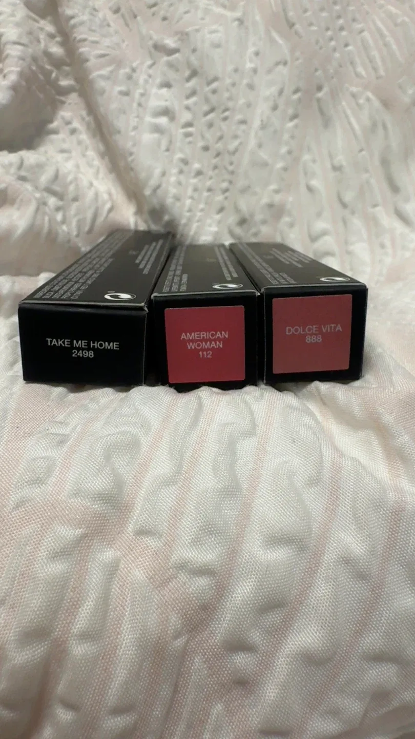 NARS Lipsticks Air Matte, Powermatte, Velvet Matte image indicator(2)