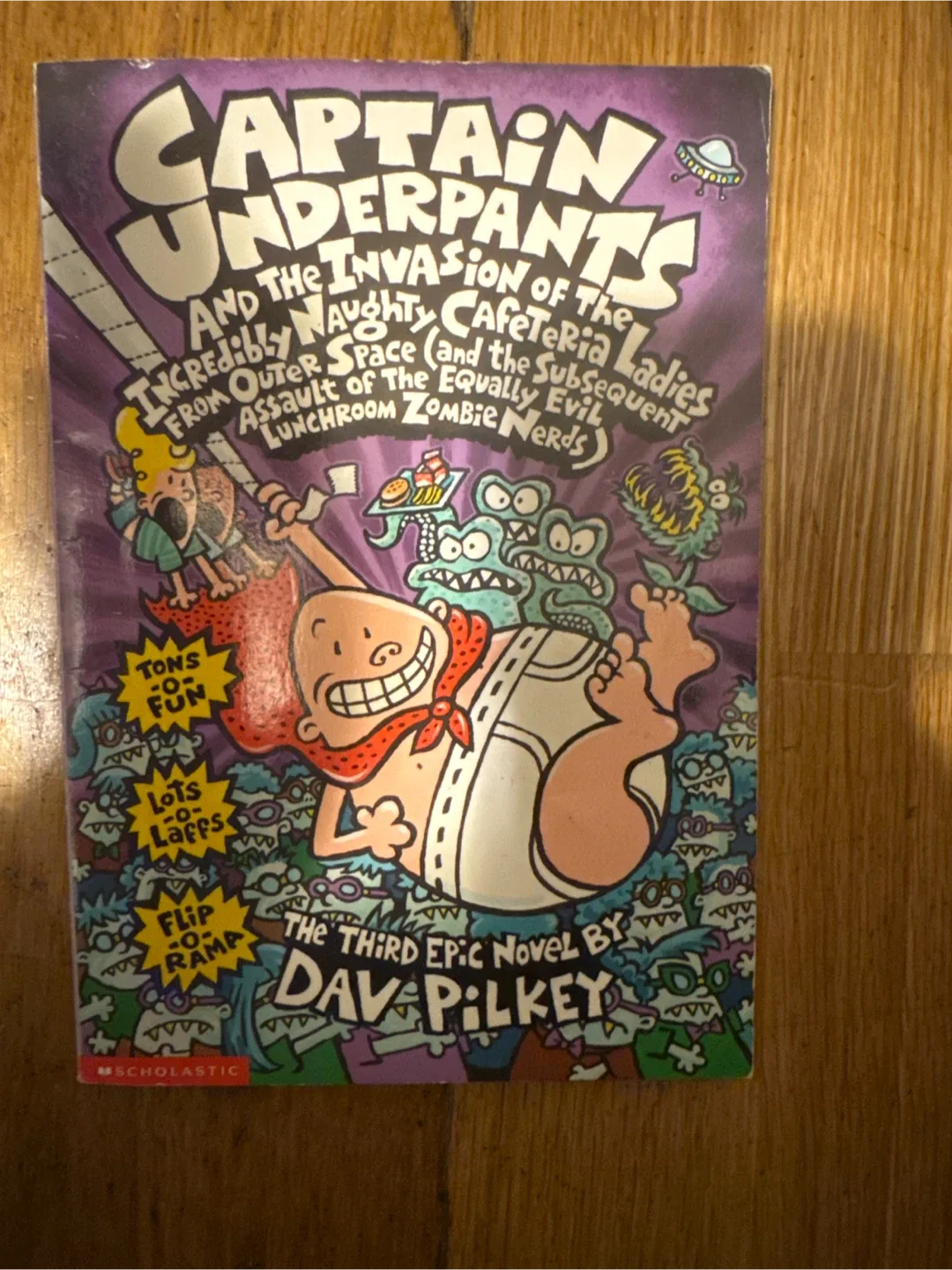 Mixed Lot of Children's Books image indicator(4)