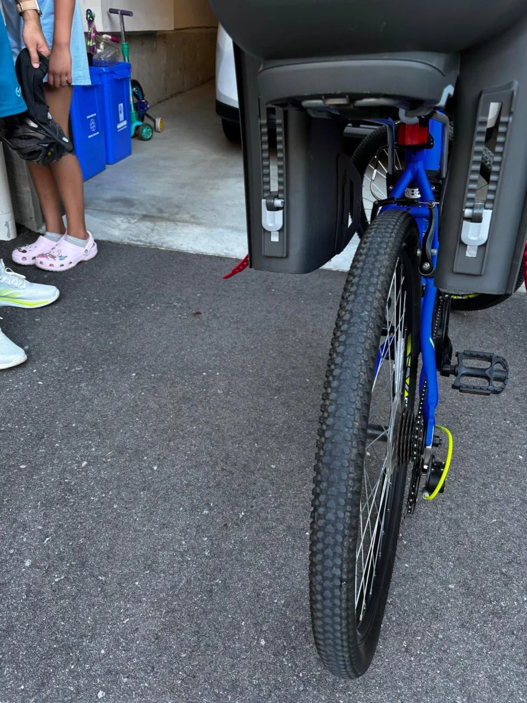 Hamax Child Bike Seat - Great Condition! image indicator(5)