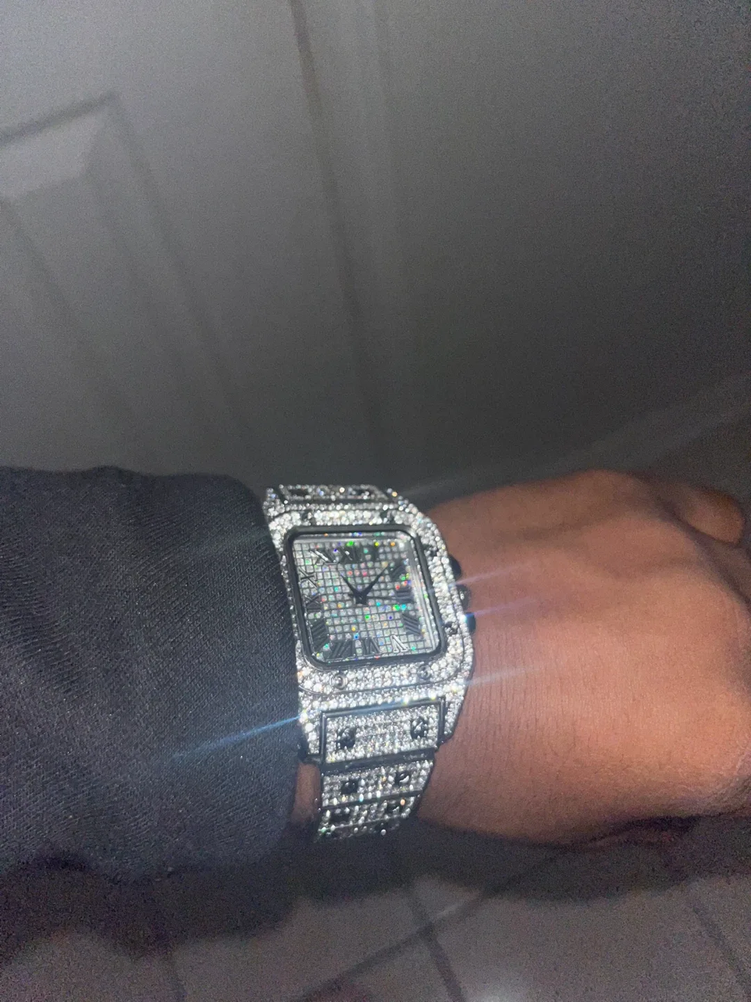 Mossanite watch image indicator(6)