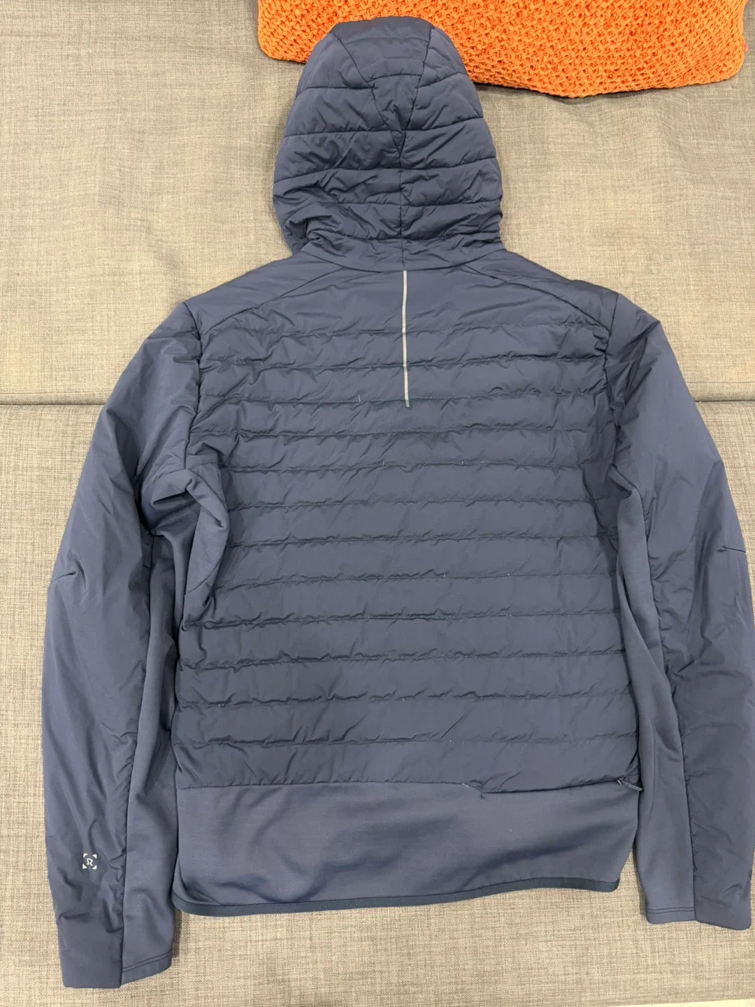 Lululemon Men's Down Jacket, Size M image indicator(3)