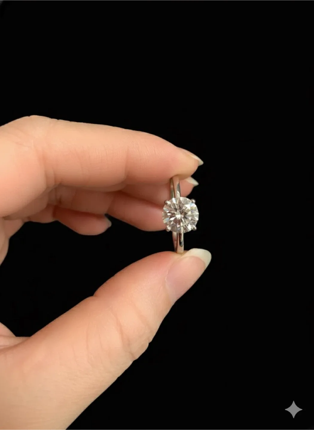 2ct Moissanite Ring, With certificate, Diamond tester passed image indicator(2)