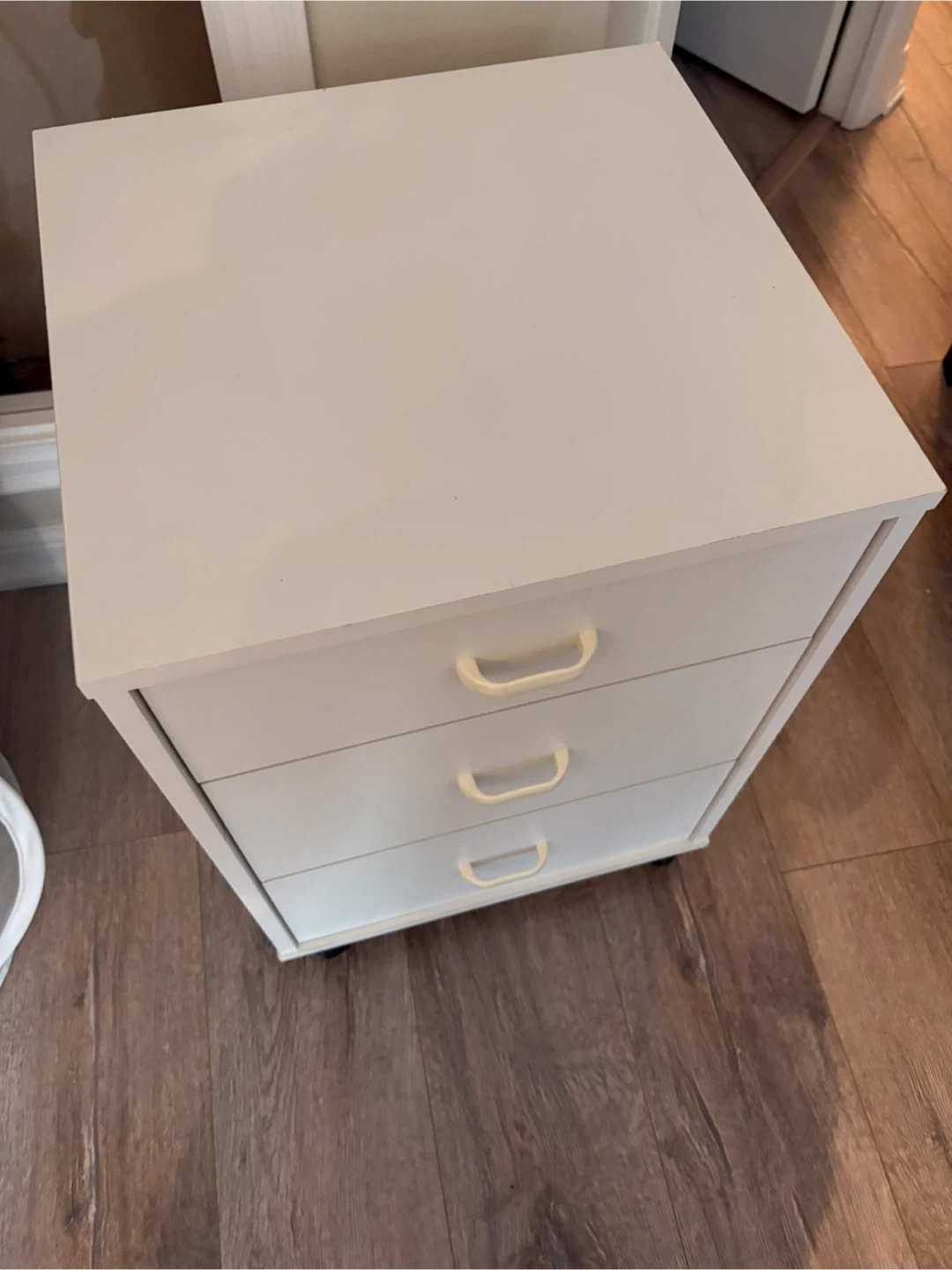 White 3-Drawer Rolling Cabinet - photo 2