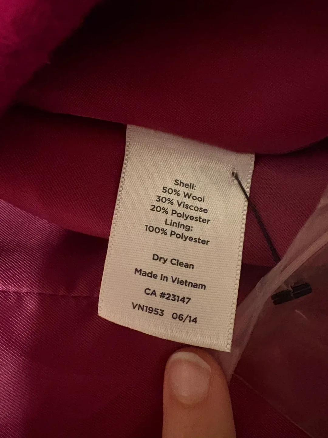 NEW TABLOTS Magenta Wool Coat / Size 6 image indicator(7)