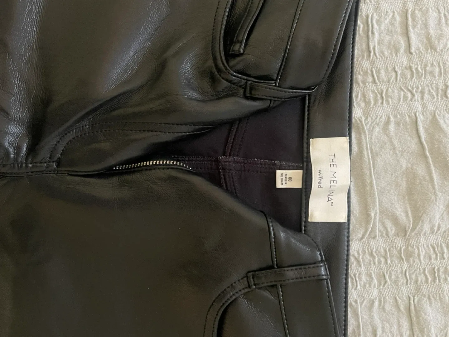 Aritzia Wilfred Melina Pant, Size 00, Black leather image indicator(2)