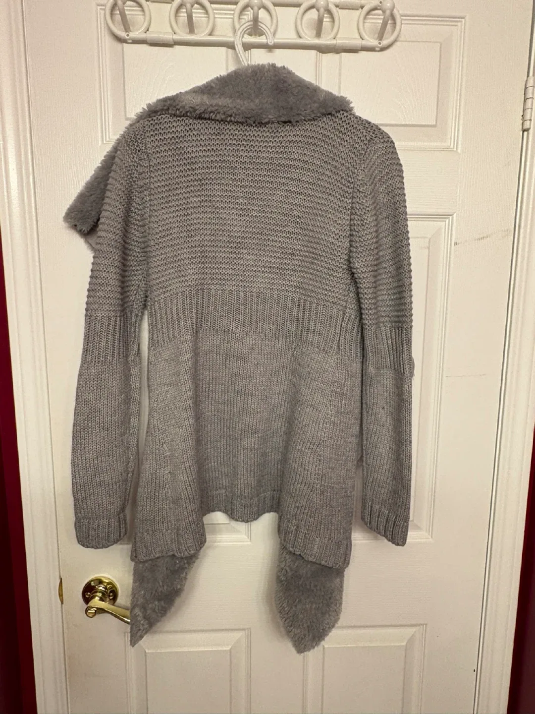 oasis grey/silver cardigan/jacket - S/M image indicator(3)