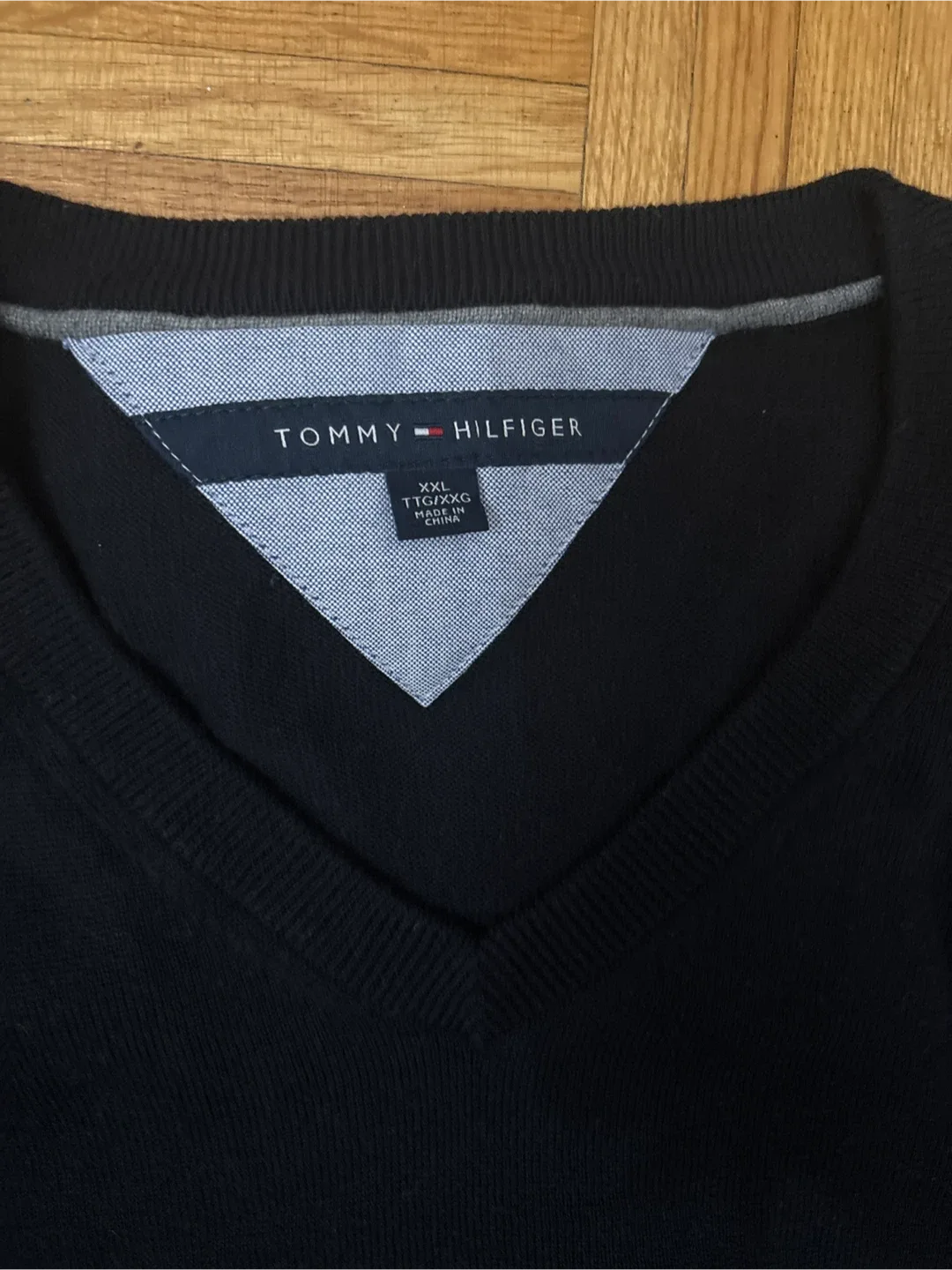 Tommy Hilfiger Black V-Neck Sweater - XXL image indicator(2)
