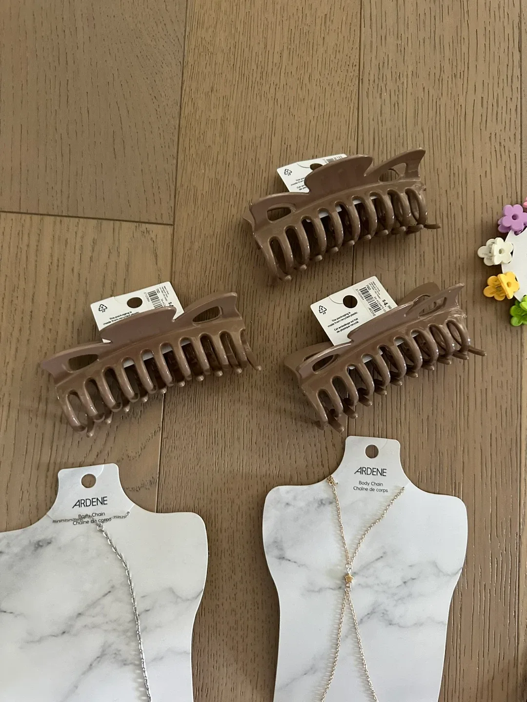 Jewelry & accessories bundle some is new ! image indicator(4)