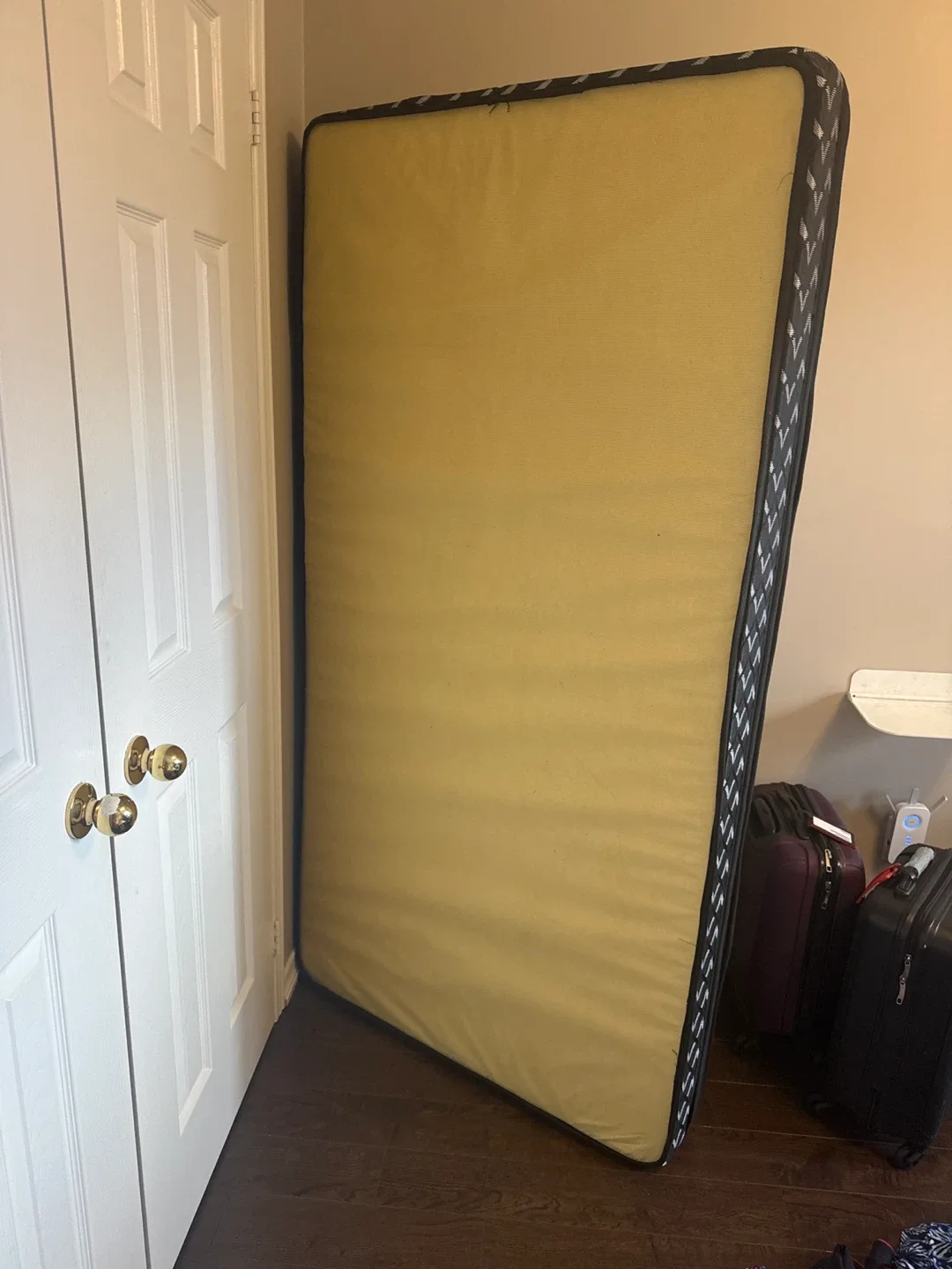 Mattress - Great Condition image indicator(3)