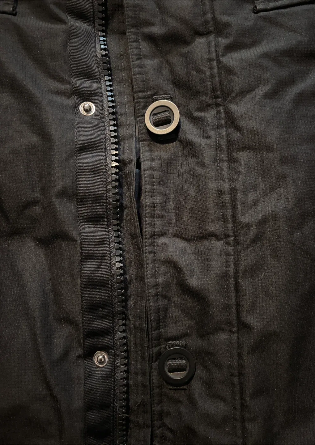 Mountain Ridge Black Winter Jacket - Size L image indicator(4)