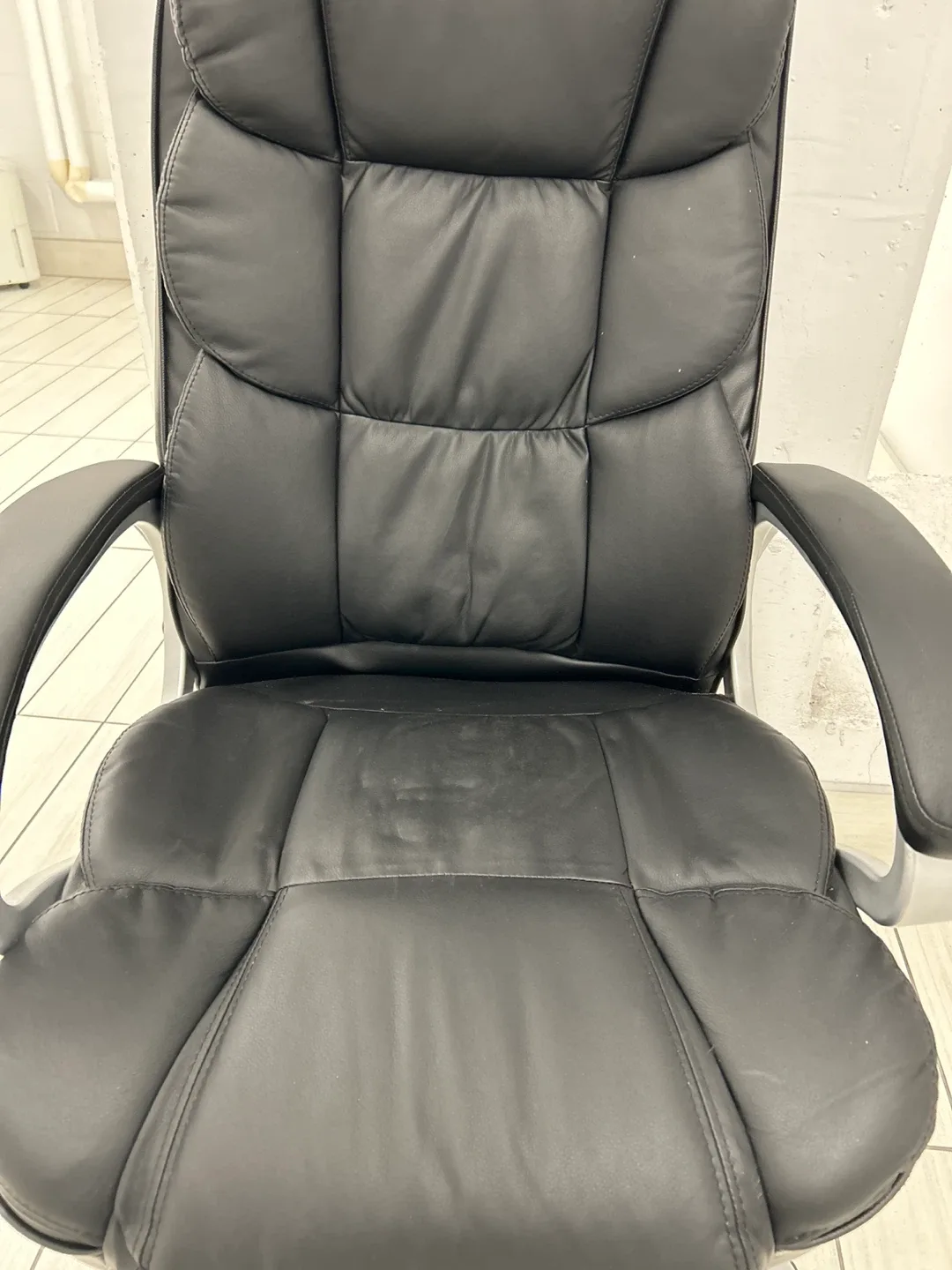 Black Leather Office Chair image indicator(3)