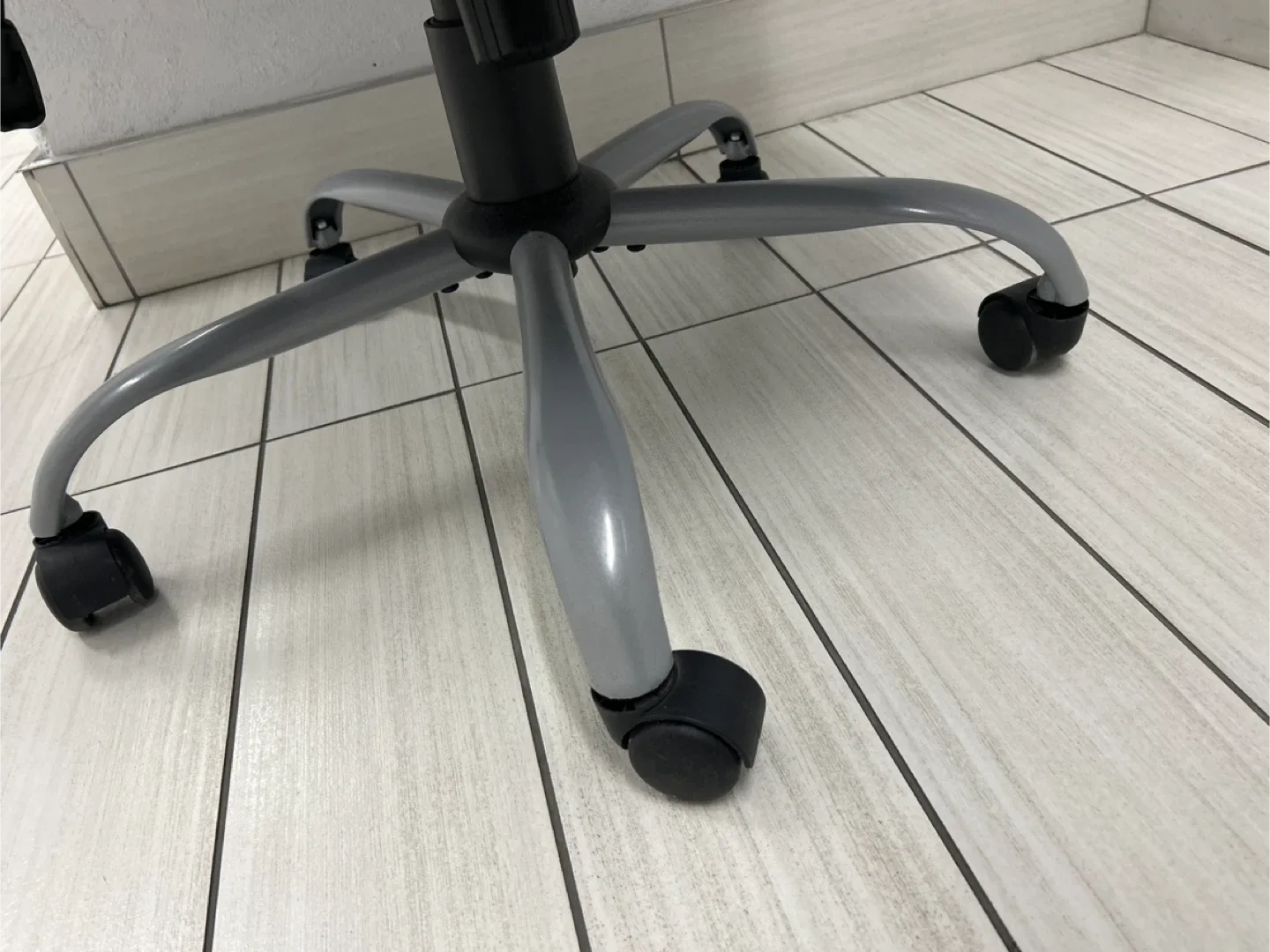 Black Leather Office Chair image indicator(4)