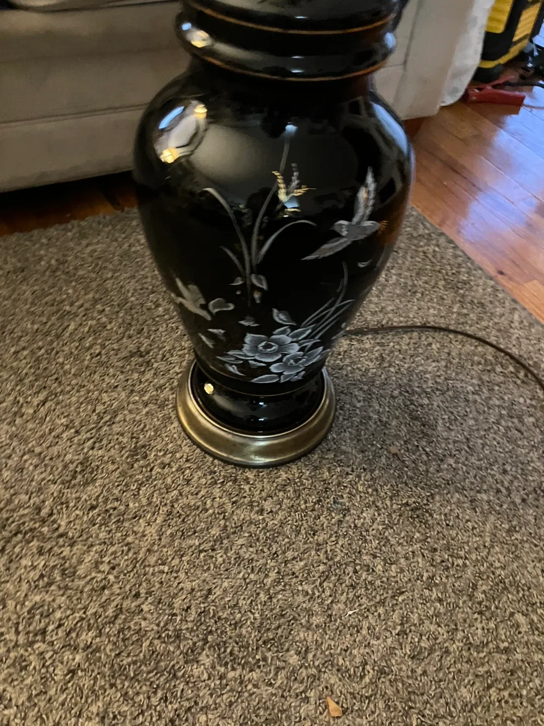 Vintage Black Floral Table Lamp image indicator(3)