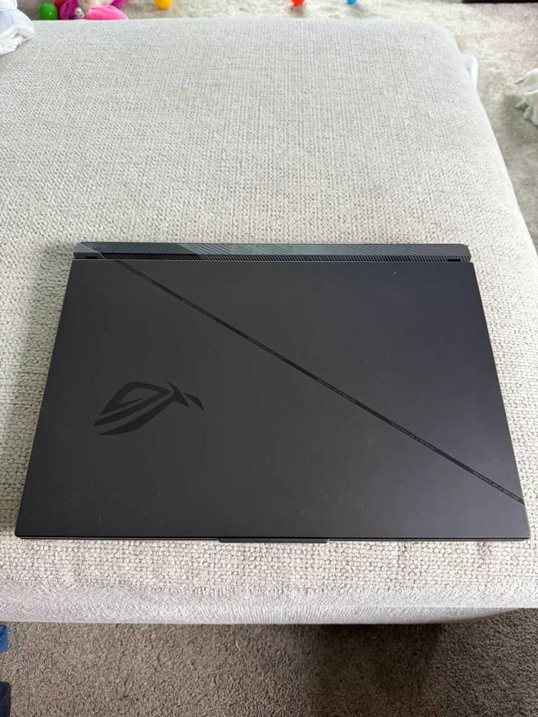 ASUS ROG Strix G814J Eclipse Gray Gaming Laptop image indicator(4)