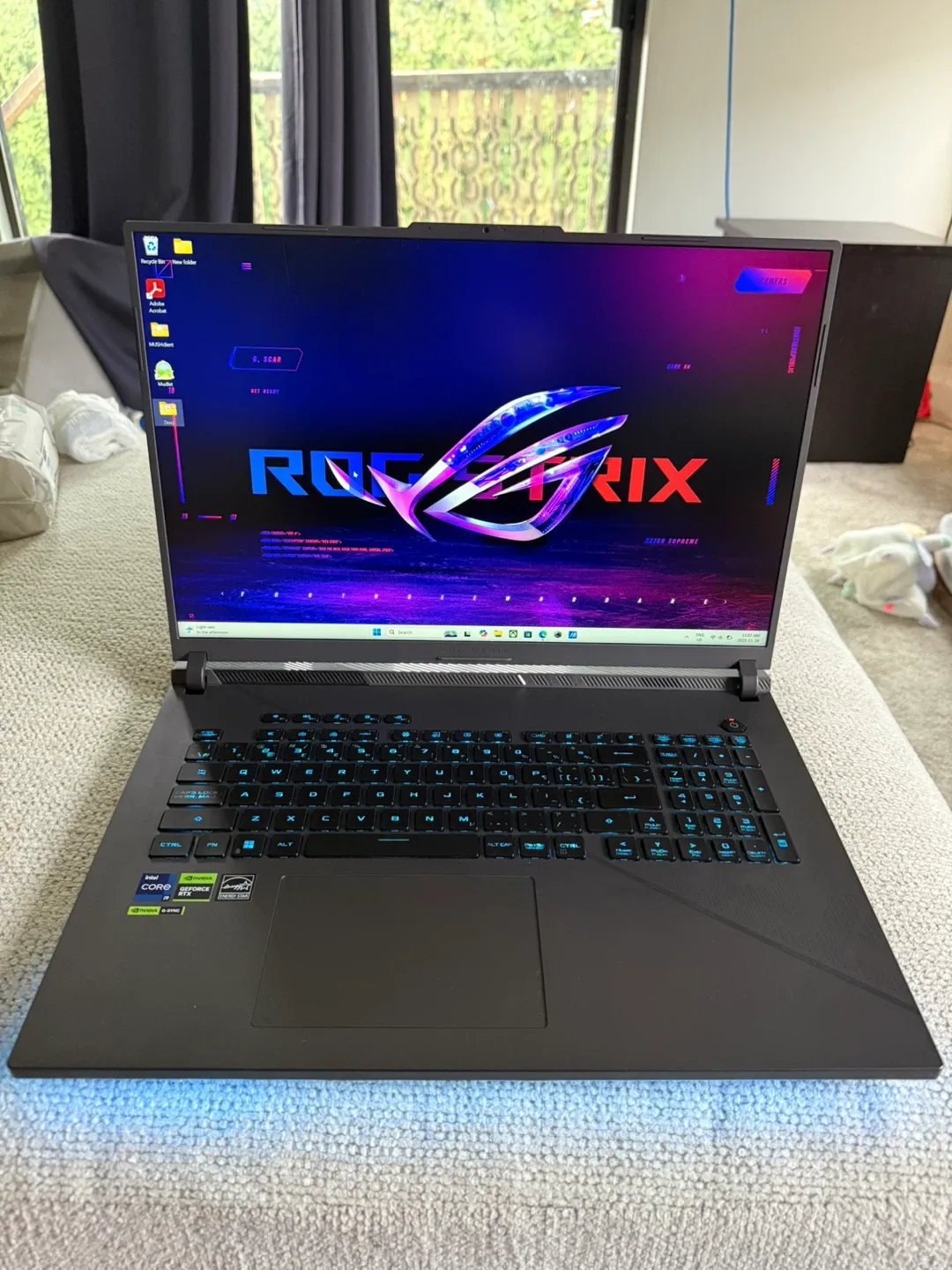 ASUS ROG Strix G814J Eclipse Gray Gaming Laptop image indicator(5)