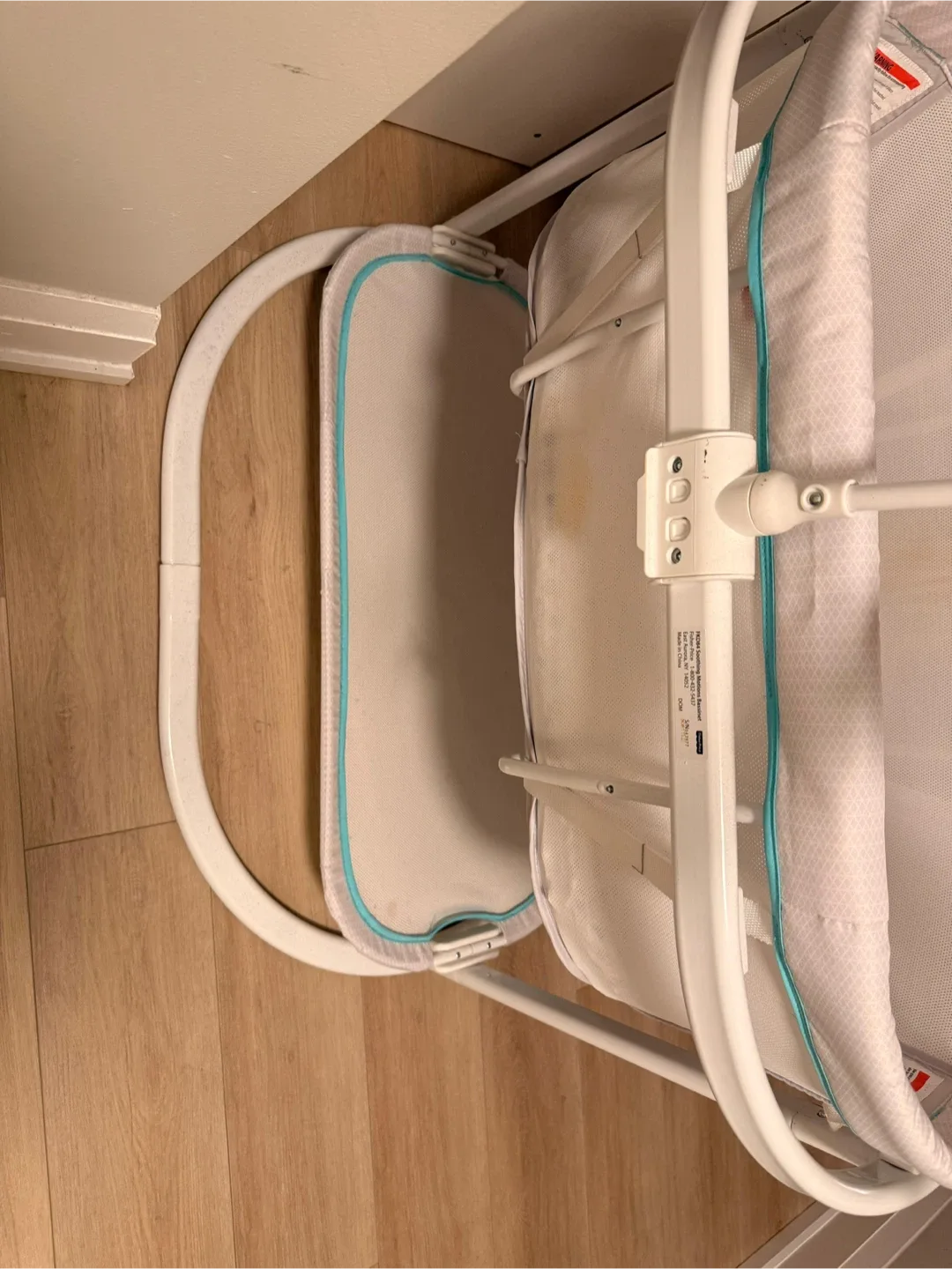 Fisher-Price Soothing Motions Bassinet image indicator(3)