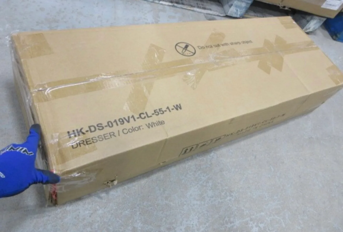 White dresser with built-in charging station image indicator(4)