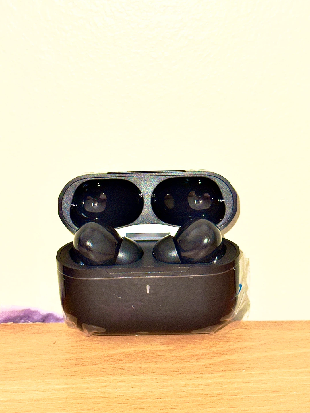 Black Wireless Earphones