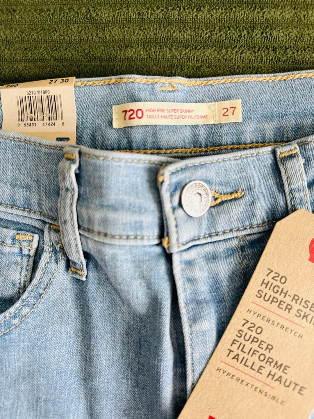 Levi’s Women’s 720 Super Skinny Jeans – Brand New With Tags image indicator(5)
