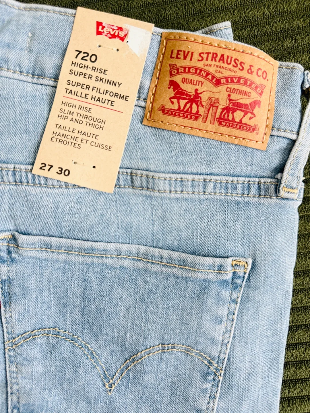 Levi’s Women’s 720 Super Skinny Jeans – Brand New With Tags image indicator(9)
