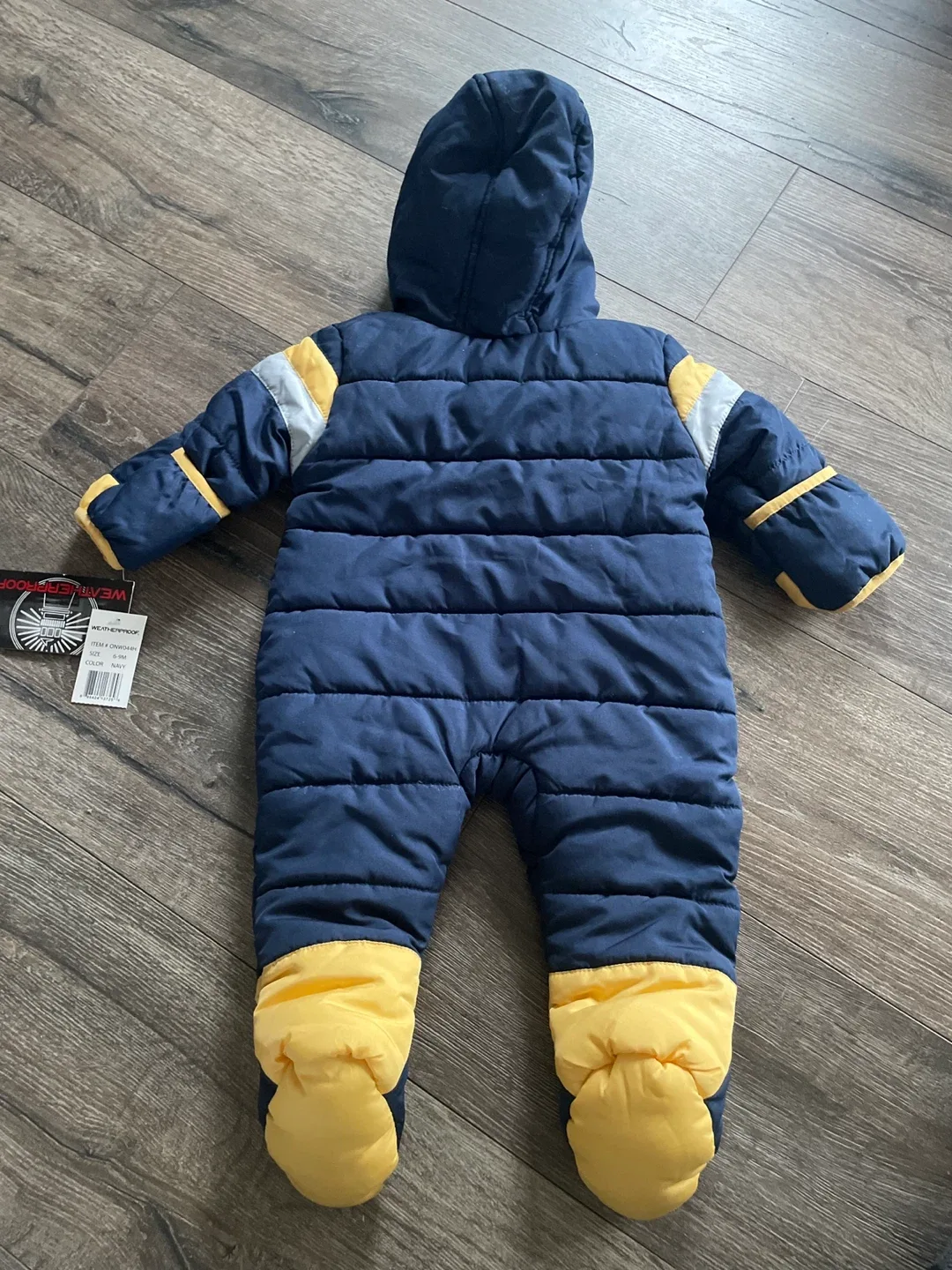 Infant Snowsuit: 6-9M image indicator(2)