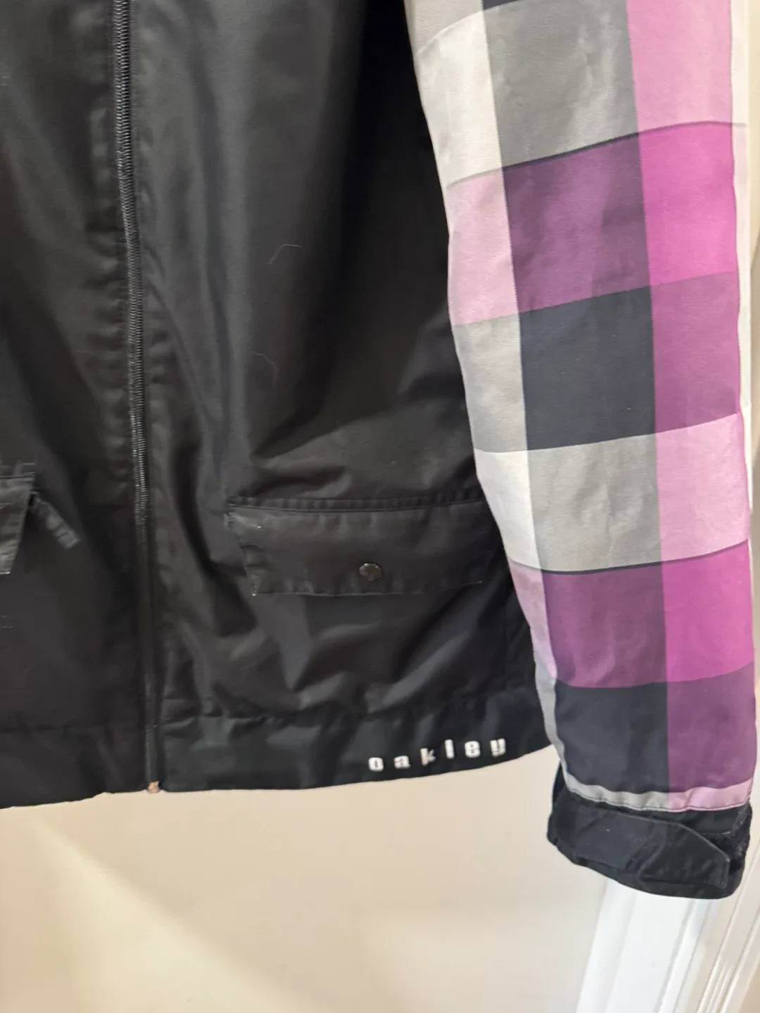 Oakley Black Jacket with Plaid Sleeves image indicator(2)