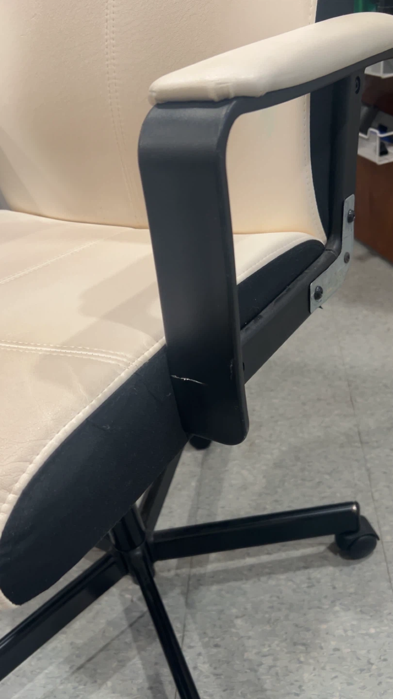 White swivel desk chair office chair - photo 3