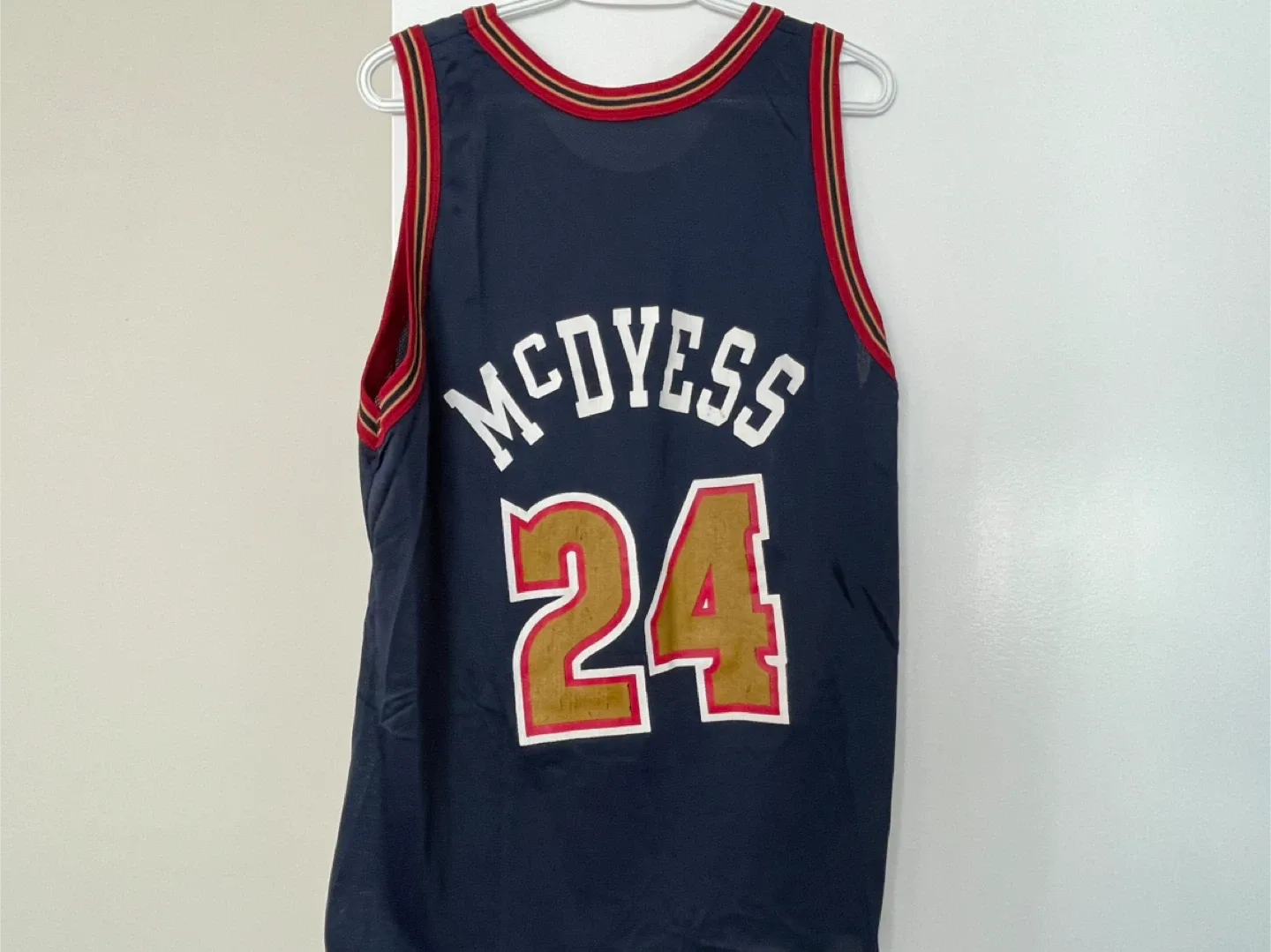 NBA Wallace #30 & Pippen #33 Jerseys image indicator(9)