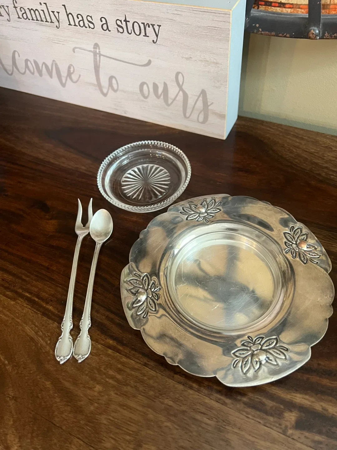 Vintage Silverplated Dish image indicator(2)