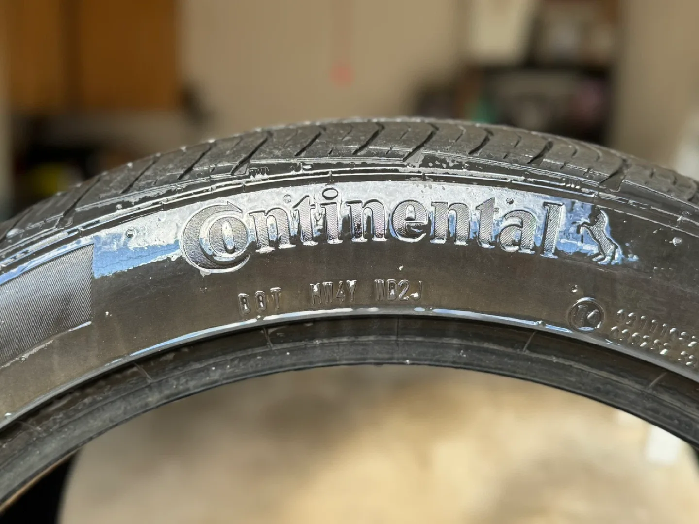 4x Continental ProContact RX Tires 285/40R20 All Season 90%Tread image indicator(3)