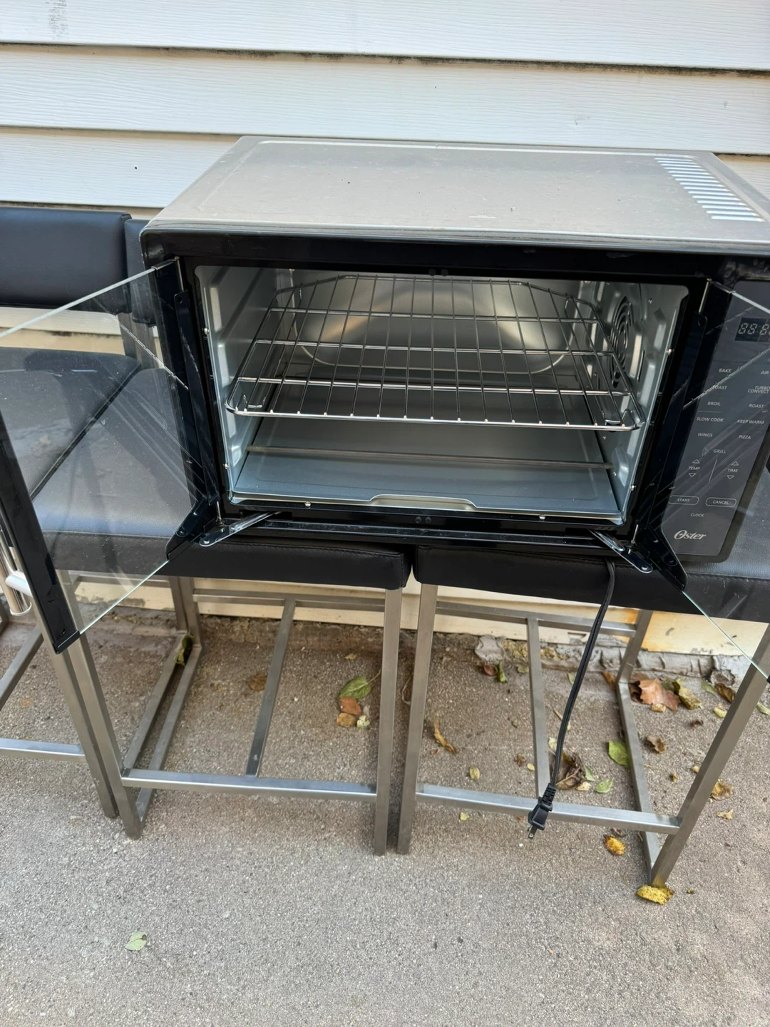 Oster Toaster Oven with Air Fry - photo 2