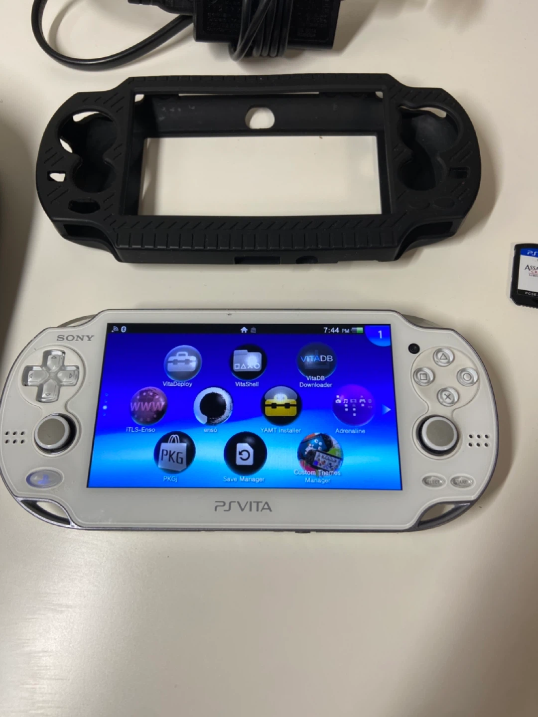 Modded PS Vita 1000 - 512GB Storage - photo 2