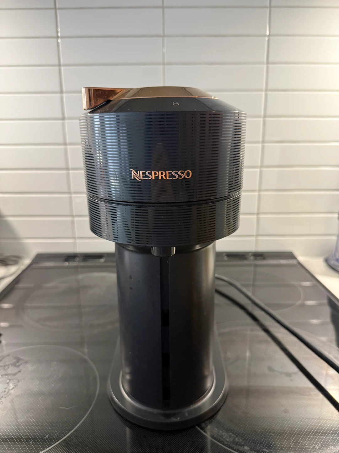 Nespresso Vertuo Next Coffee Machine - photo 4